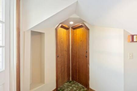 Curry House - Pool, King Bed & Balcony! Room 7 Ки-Уэст Экстерьер фото